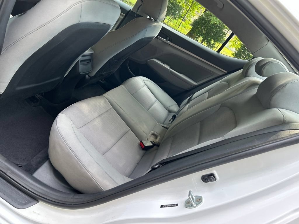 Used 2017 Hyundai Elantra ECO FWD image 28