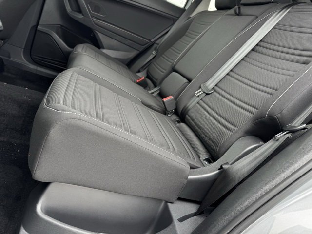 Used 2022 Volkswagen Tiguan S image 9