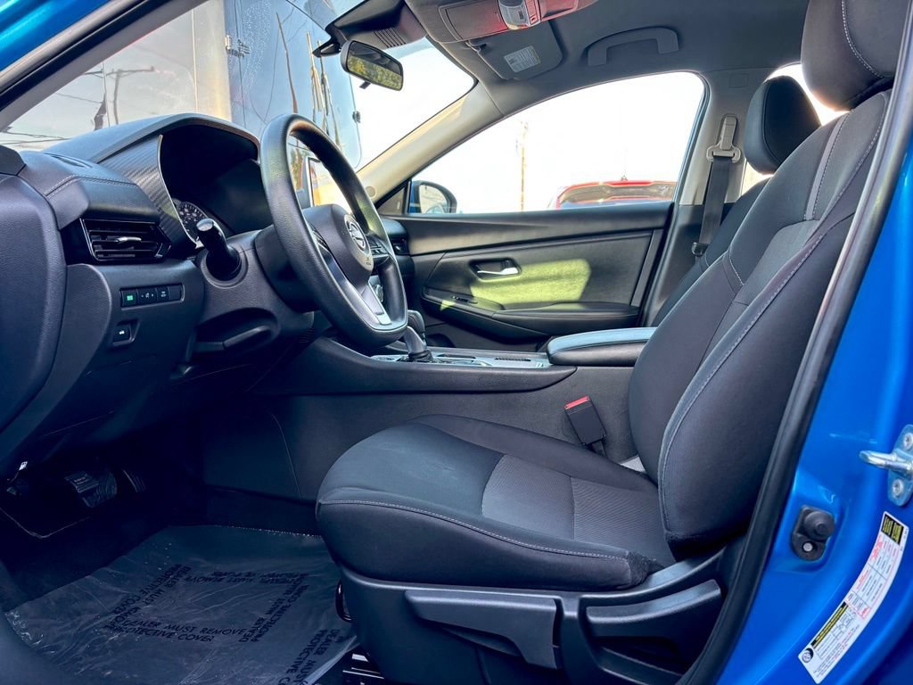 Used 2024 Nissan Sentra SV FWD image 16