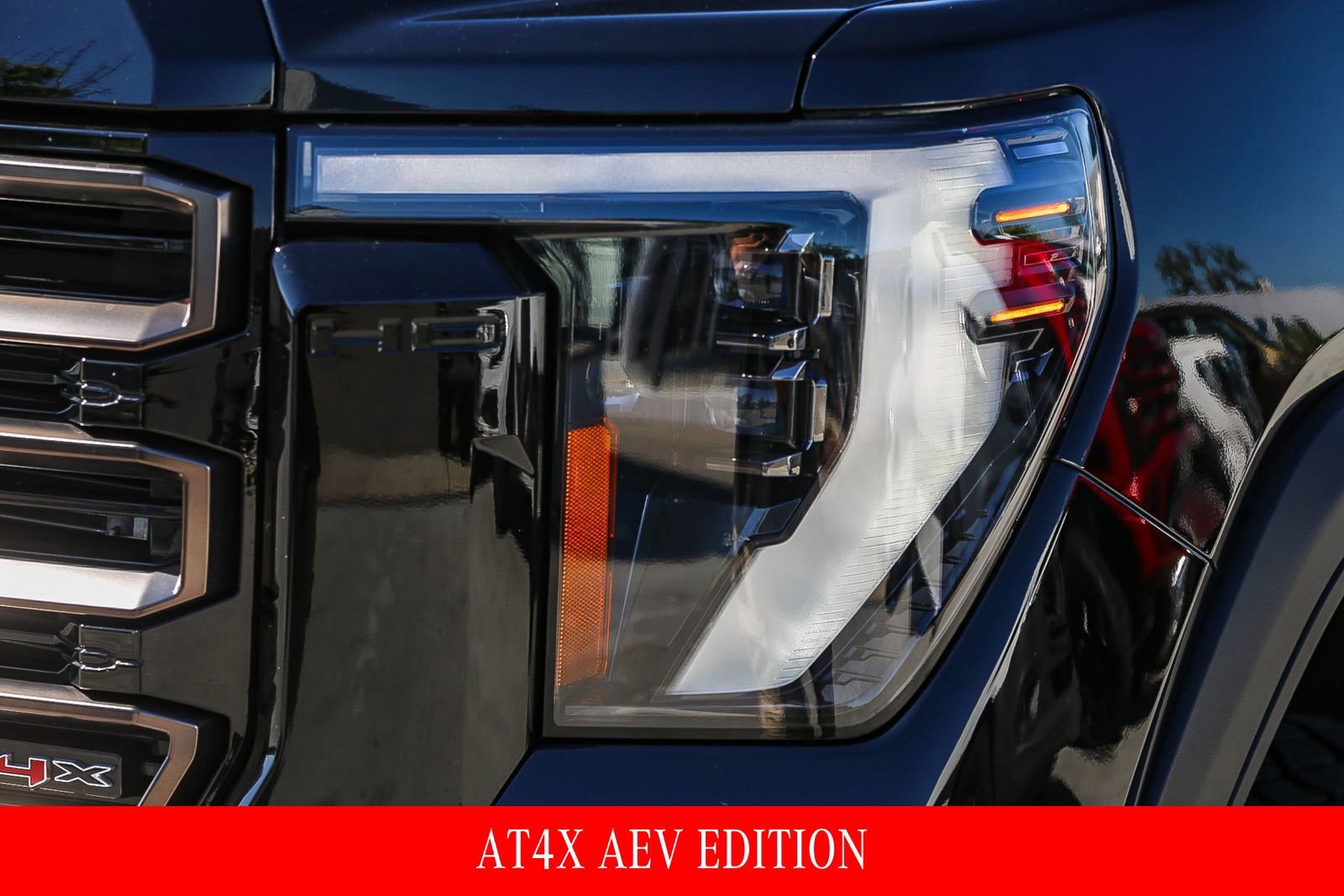 Used 2024 GMC Sierra 2500 AT4X w/ AT4X AEV Edition AWD/4WD image 7