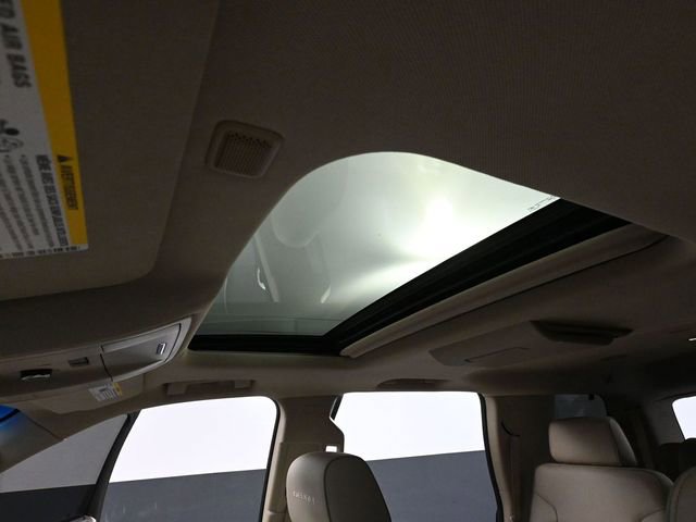 Used 2015 GMC Yukon Denali w/ Premium Package image 30