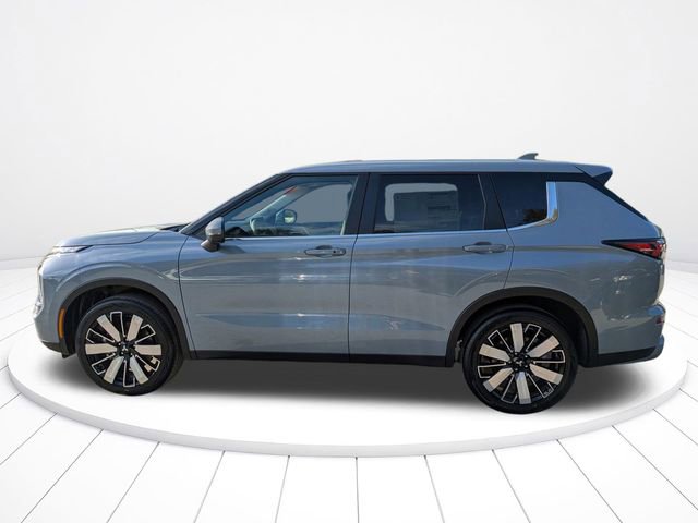 New 2026 Mitsubishi Outlander SE image 7