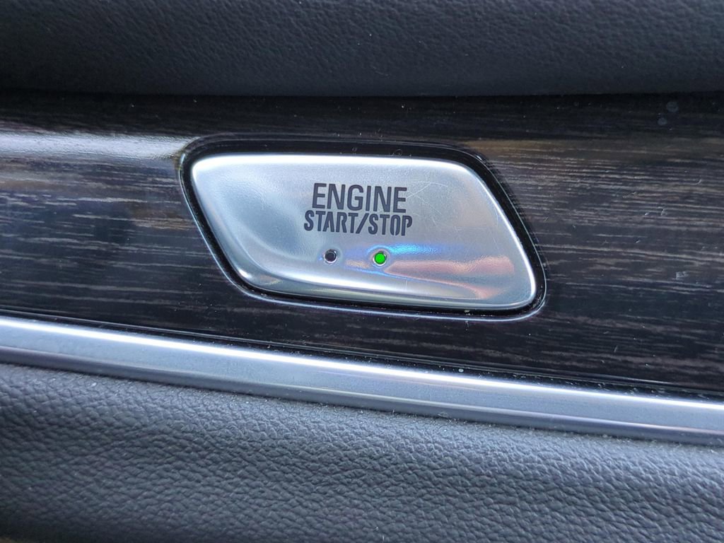 Used 2021 Buick Enclave Avenir w/ Avenir Technology Package image 25