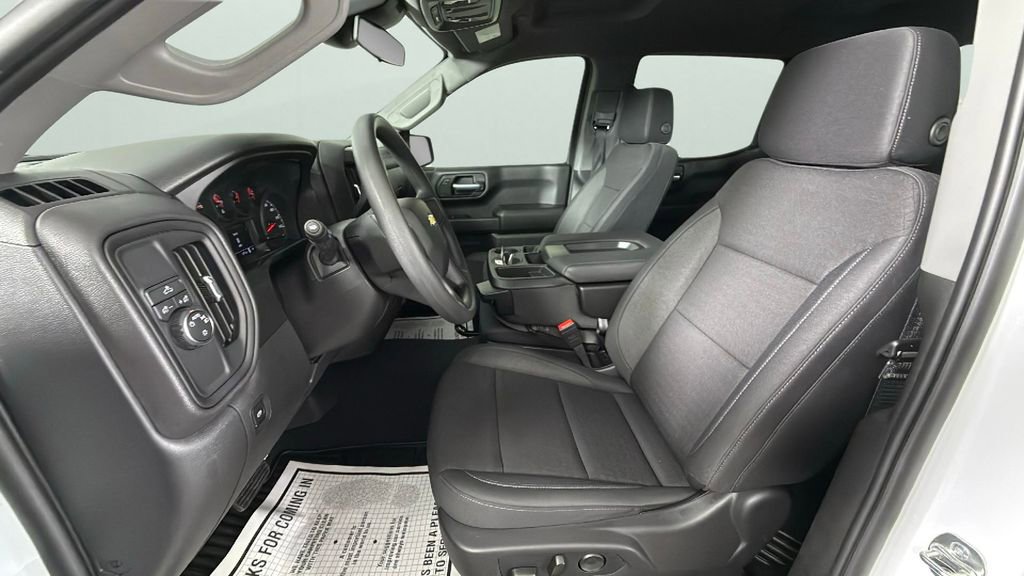 Certified 2026 Chevrolet Silverado 1500 Custom w/ Turbomax Blackout Package image 17
