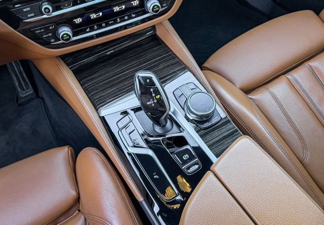 Used 2023 BMW 540i xDrive w/ M Sport Package image 30