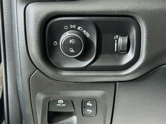 Used 2021 RAM 1500 Big Horn image 10