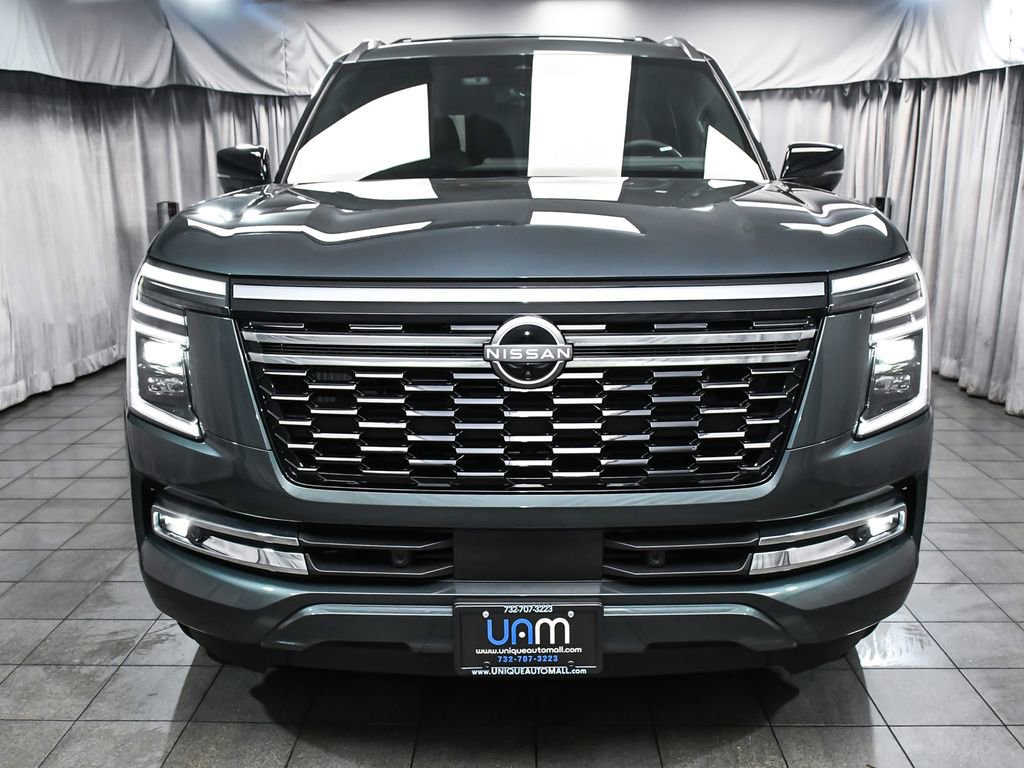 Used 2025 Nissan Armada Platinum Reserve AWD/4WD image 2