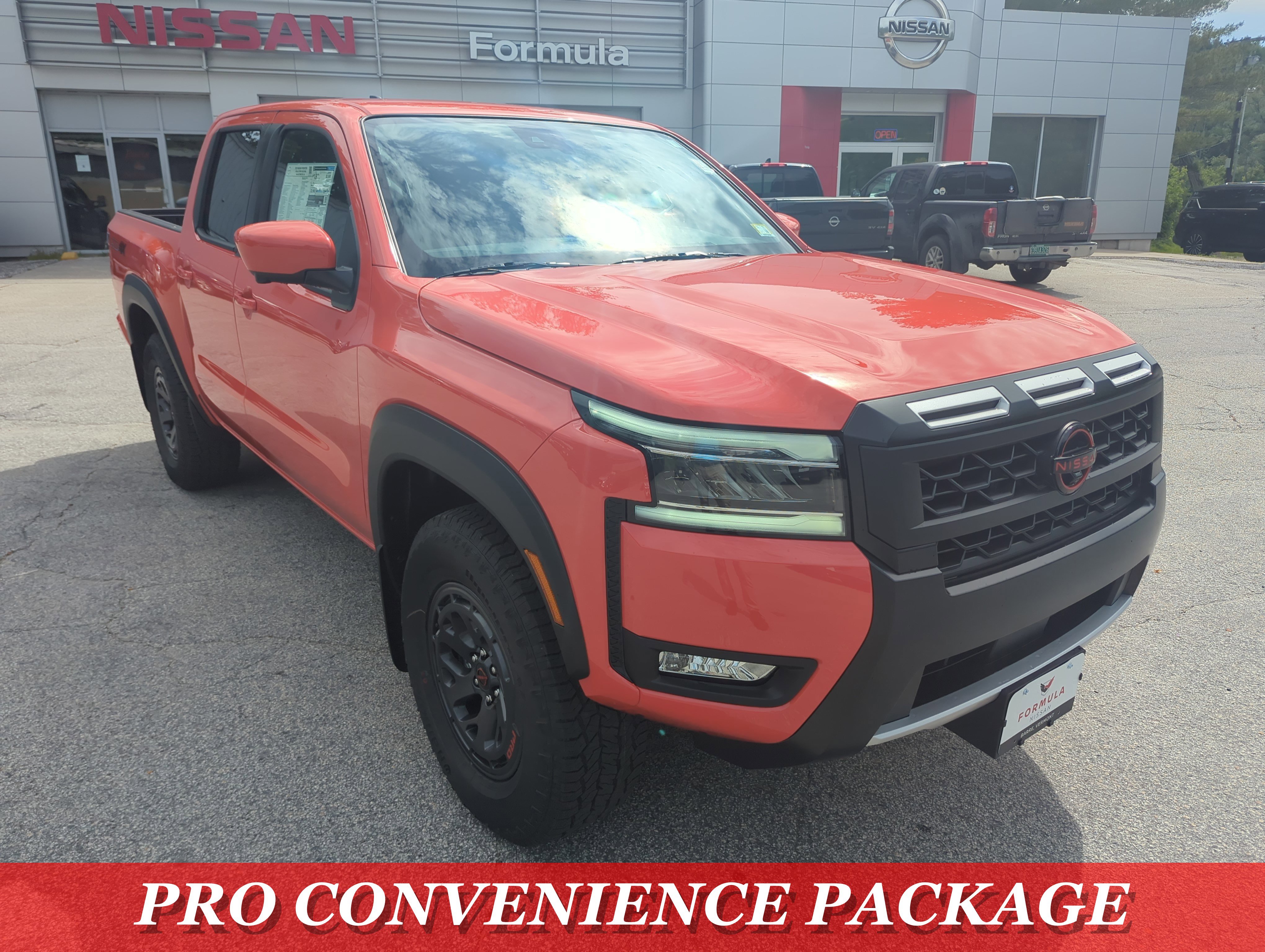 New 2025 Nissan Frontier PRO-4X w/ Pro Convenience Package image 1