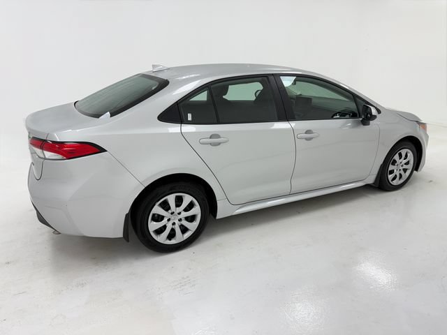 Used 2025 Toyota Corolla LE FWD image 41