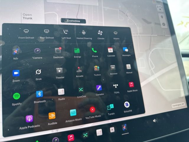 Used 2023 Tesla Model Y Long Range image 23