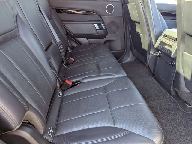 Used 2020 Land Rover Discovery SE image 13