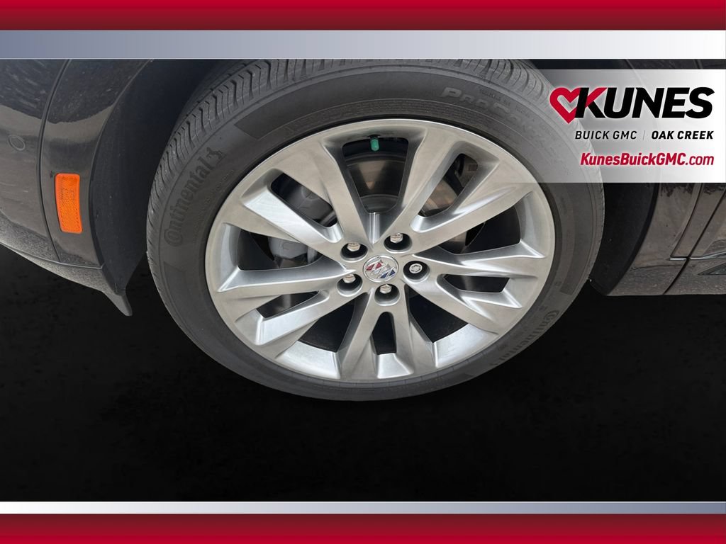 Used 2023 Buick Envision Avenir AWD/4WD image 13