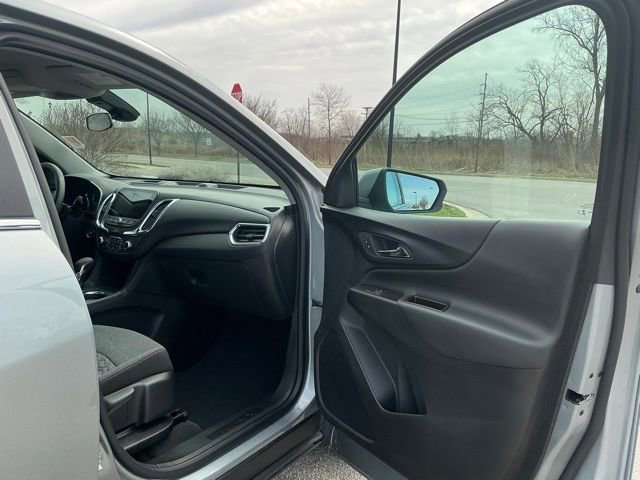 Used 2024 Chevrolet Equinox LT image 17