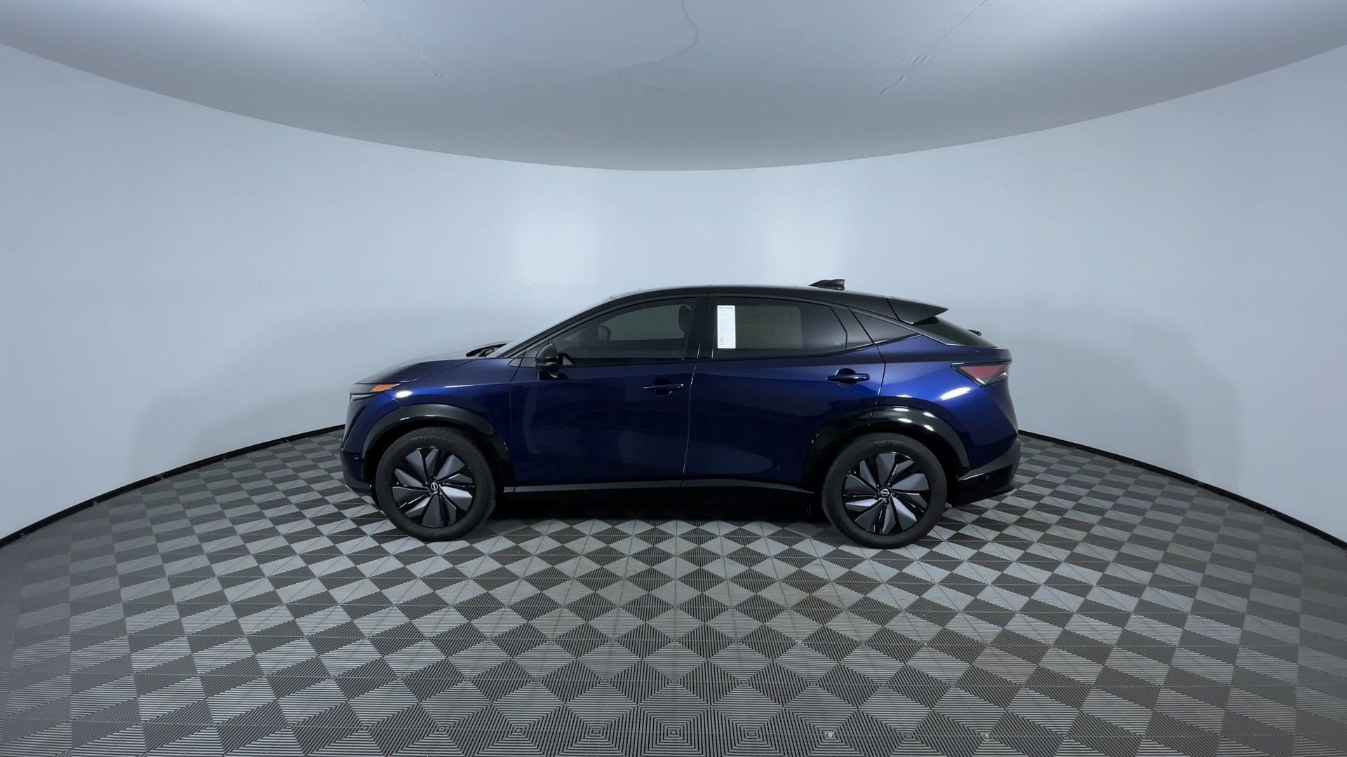 Certified 2024 Nissan Ariya AWD image 5
