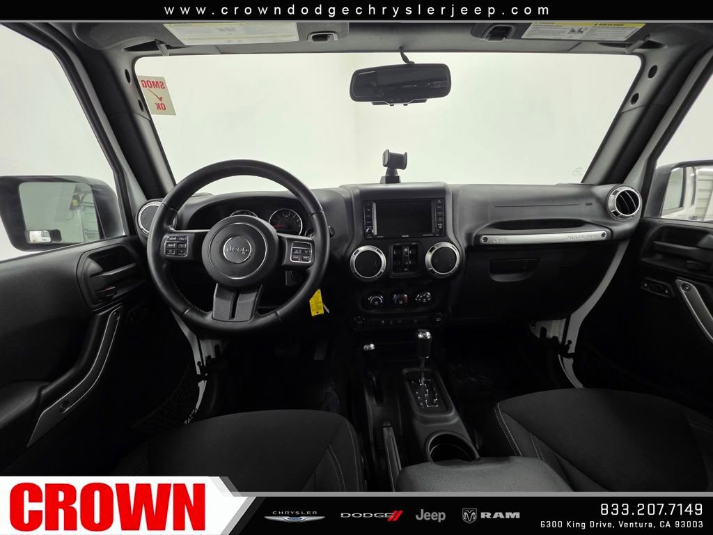 Used 2015 Jeep Wrangler Unlimited Sahara w/ Connectivity Group image 16