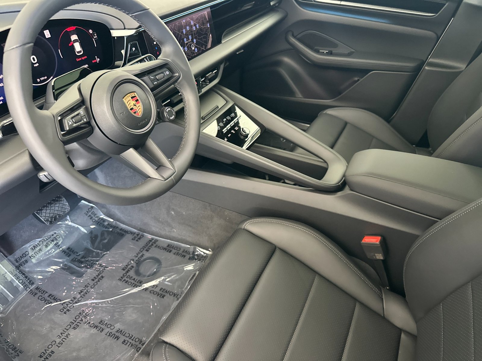 New 2026 Porsche Macan Electric RWD image 5