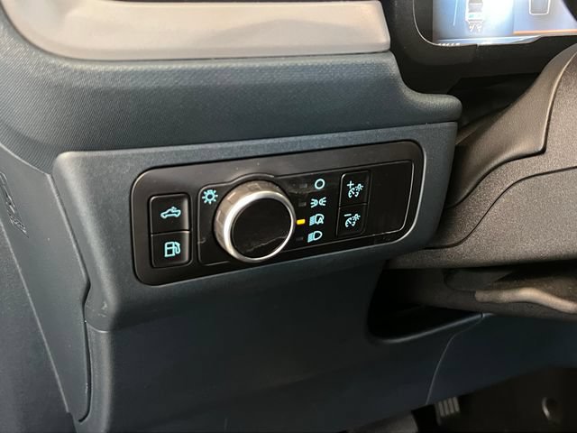 Used 2025 Ford Maverick XL w/ Equipment Group 101A AWD/4WD image 23