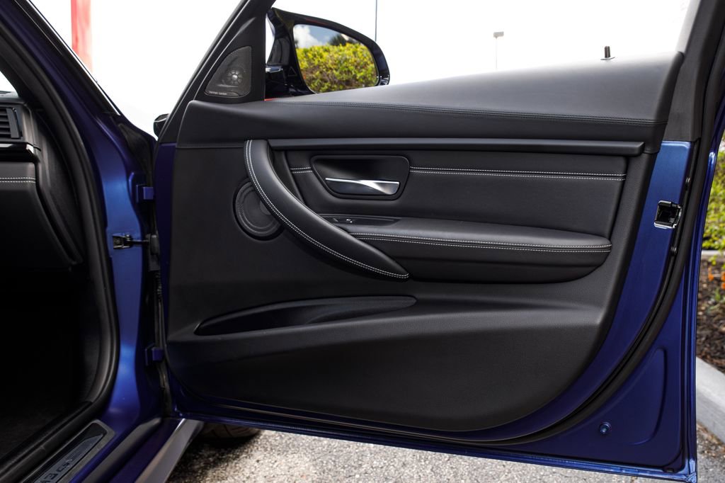 Used 2018 BMW M3 CS w/ Executive Package image 53