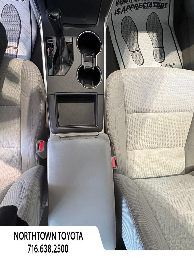 Used 2015 Toyota Camry LE FWD image 23