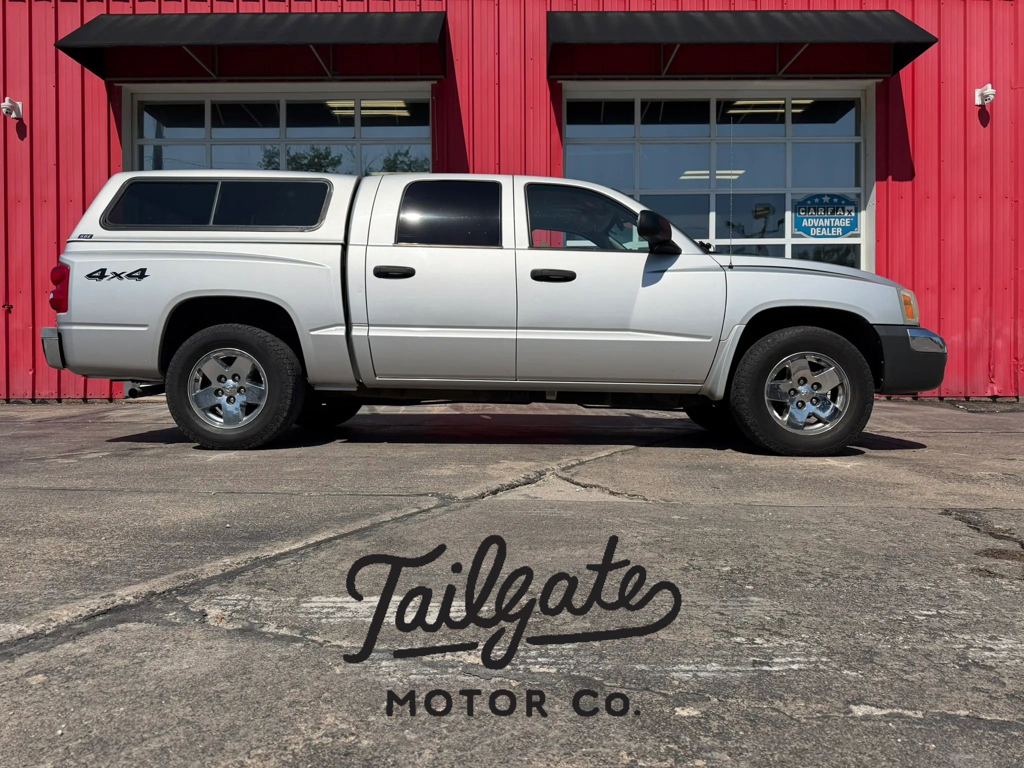 Used 2005 Dodge Dakota SLT AWD/4WD image 1