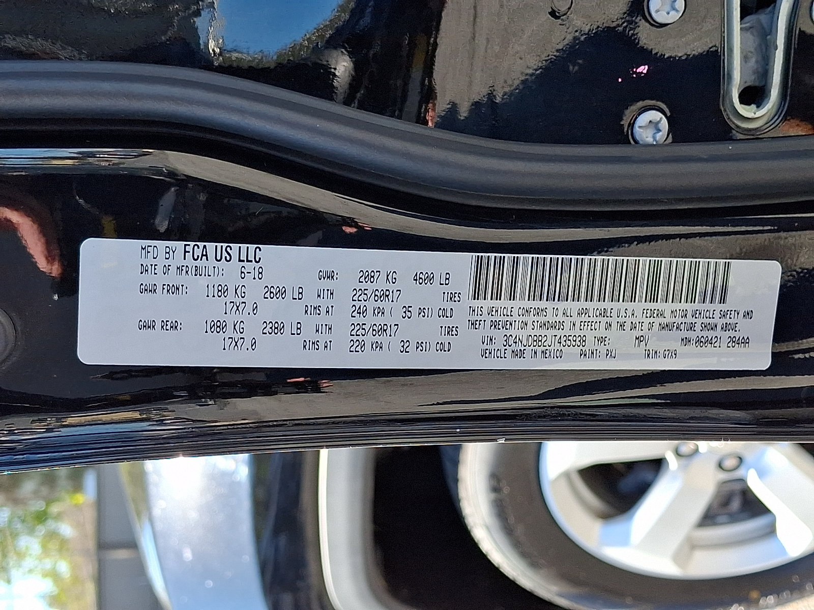 Used 2018 Jeep Compass Latitude w/ Popular Equipment Group AWD/4WD image 26