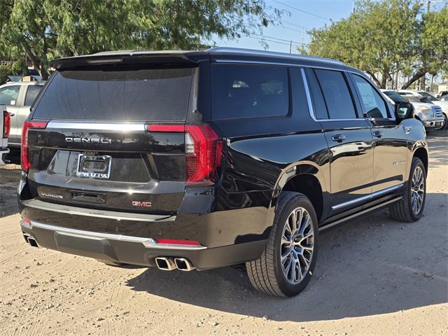 New 2026 GMC Yukon XL Denali image 5