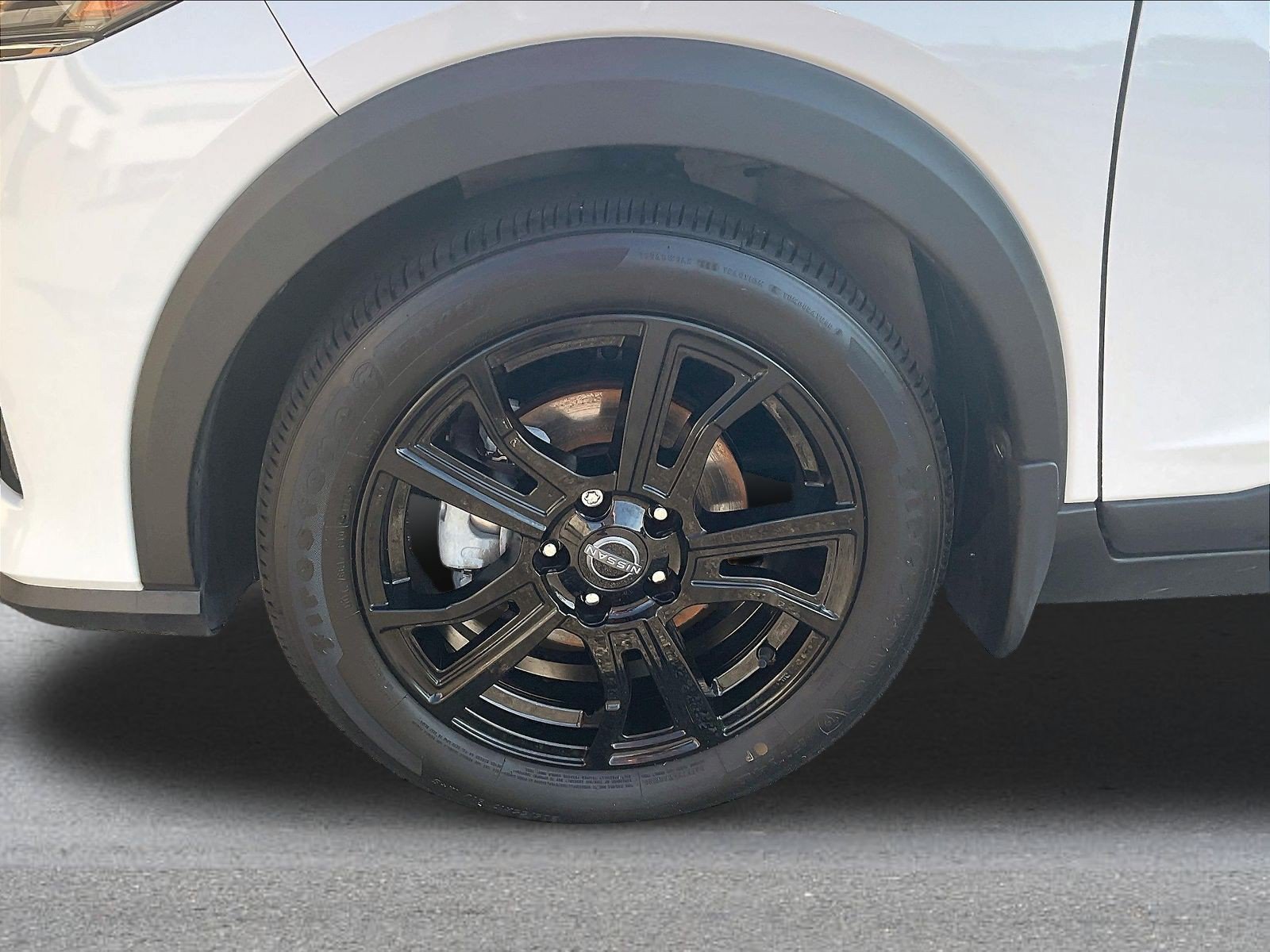 Used 2024 Nissan Kicks SR w/ SR Premium Package FWD image 36