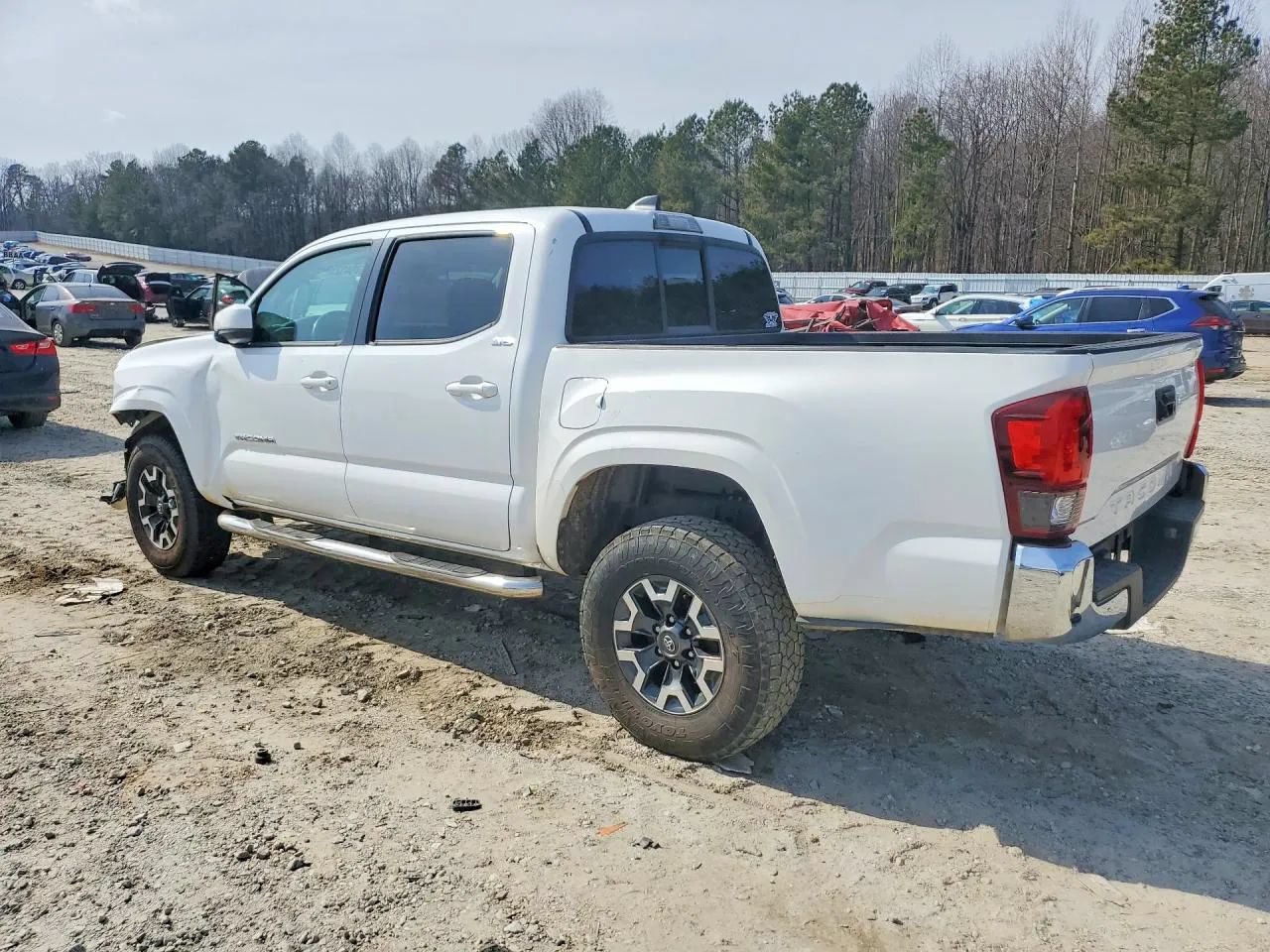 Used 2020 Toyota Tacoma SR5 RWD image 4