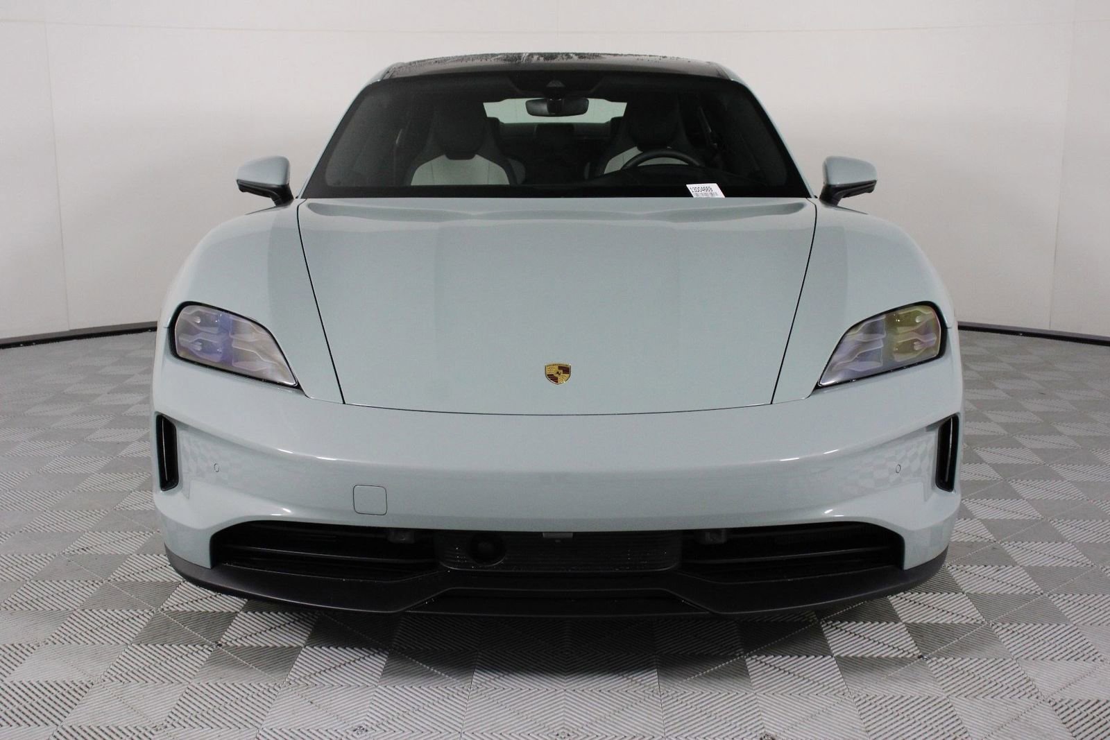 Certified 2025 Porsche Taycan image 10