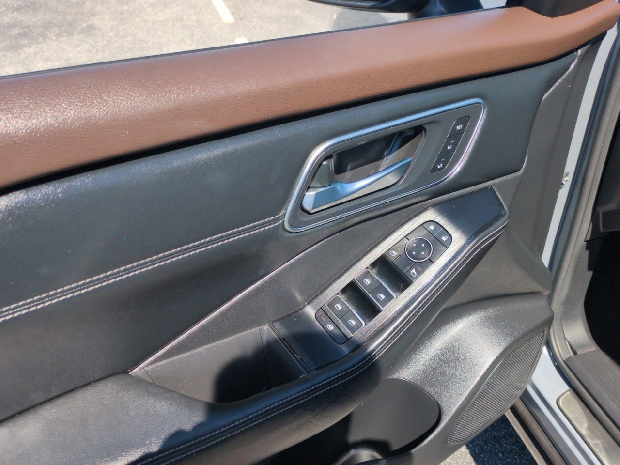 Used 2021 Nissan Rogue Platinum AWD/4WD image 12