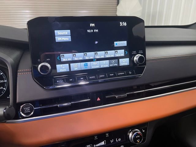 Used 2024 Mitsubishi Outlander SEL image 30