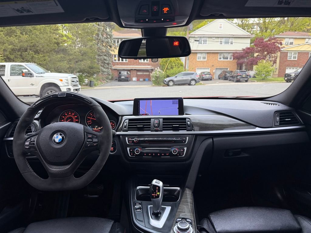 Used 2013 BMW 335i xDrive Sedan AWD/4WD image 24