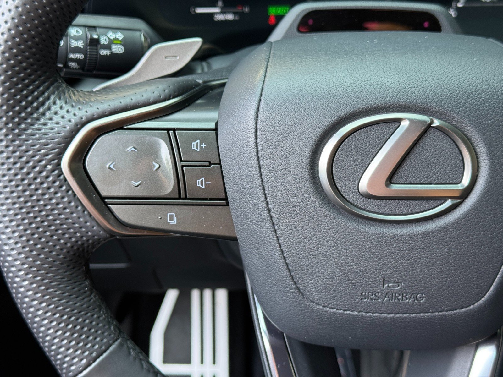 Used 2024 Lexus TX 500h AWD w/ Technology Package image 22