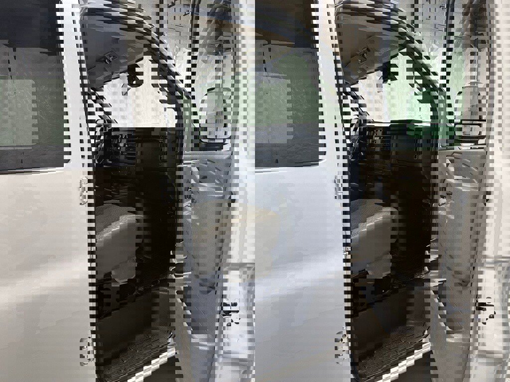 Used 2025 Chevrolet Express 3500 LT w/ LT Preferred Equipment Group image 45