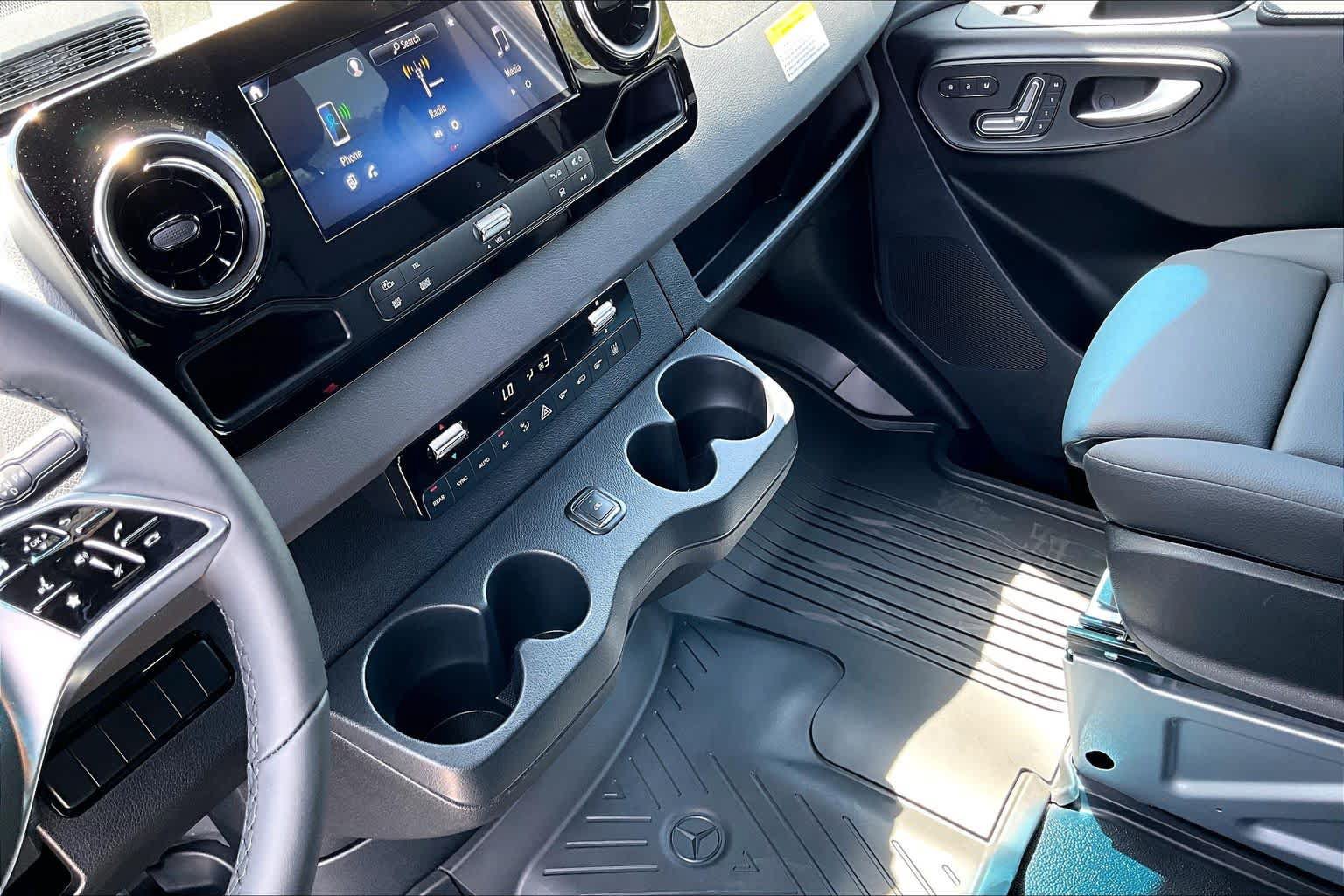 New 2026 Mercedes-Benz Sprinter 2500 image 7