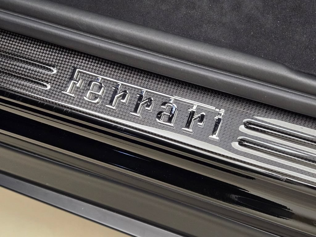 Used 2025 Ferrari Purosangue AWD/4WD image 34