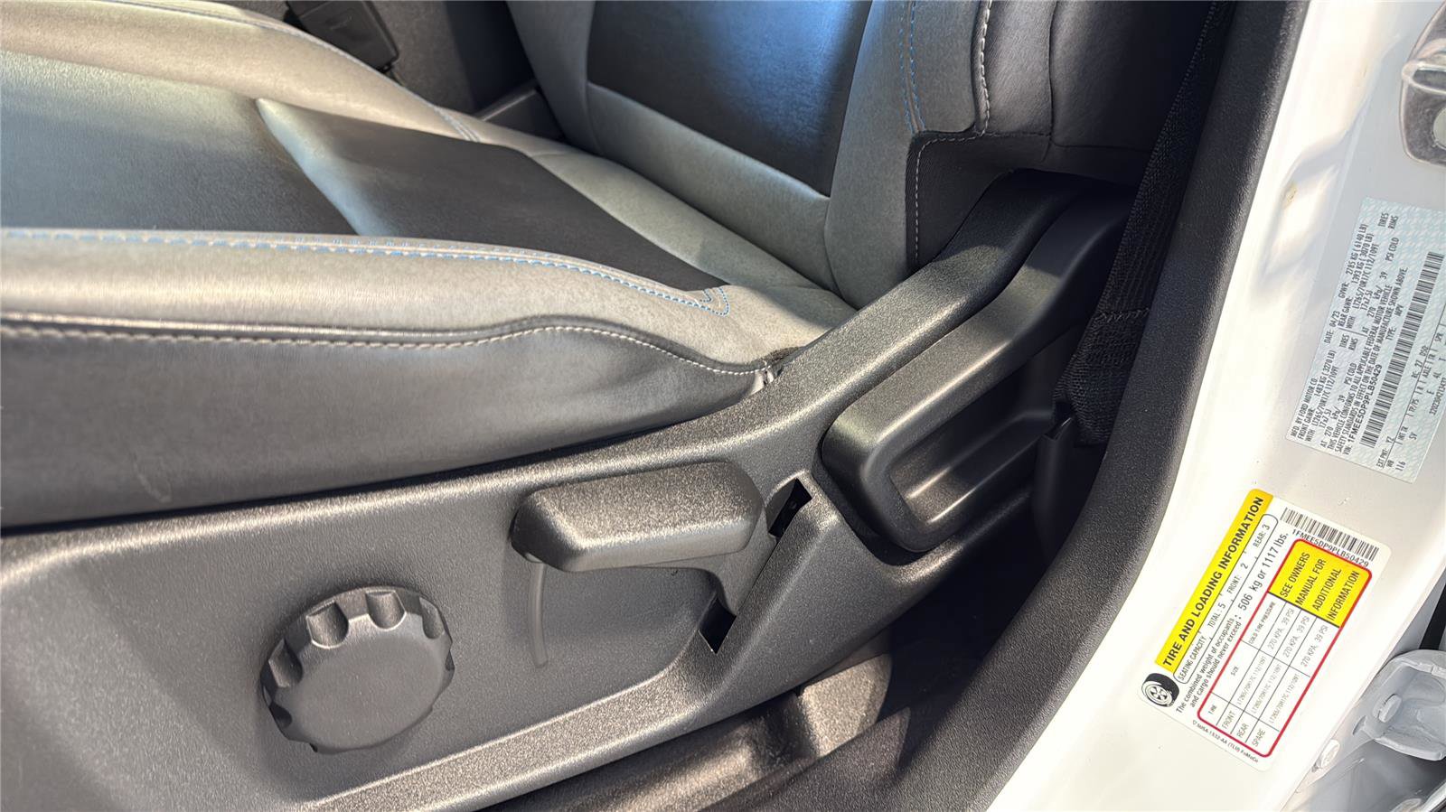 Used 2023 Ford Bronco Black Diamond image 25