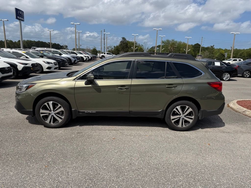Used 2018 Subaru Outback 2.5i Limited image 12