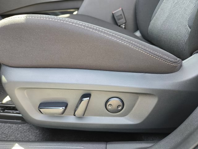 New 2026 Nissan Rogue SV FWD image 8