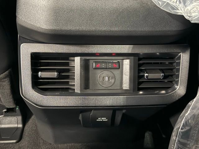 New 2025 Ford F350 Platinum w/ FX4 Off-Road Package image 32
