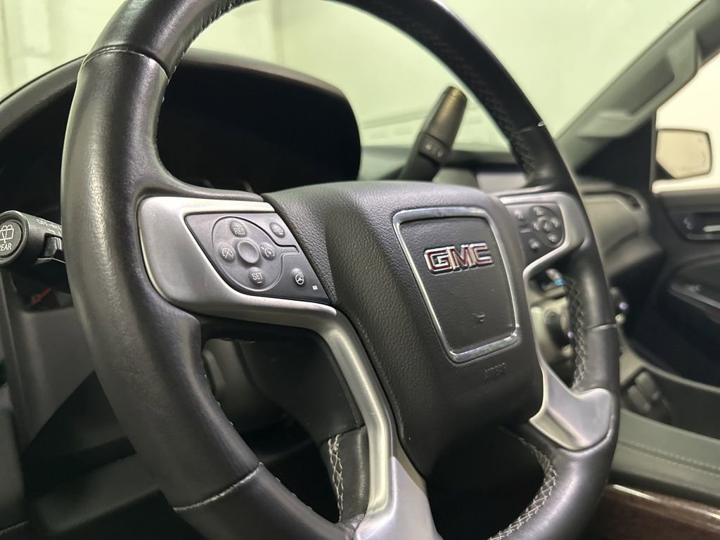 Used 2020 GMC Yukon XL SLT w/ Open Road Package image 32