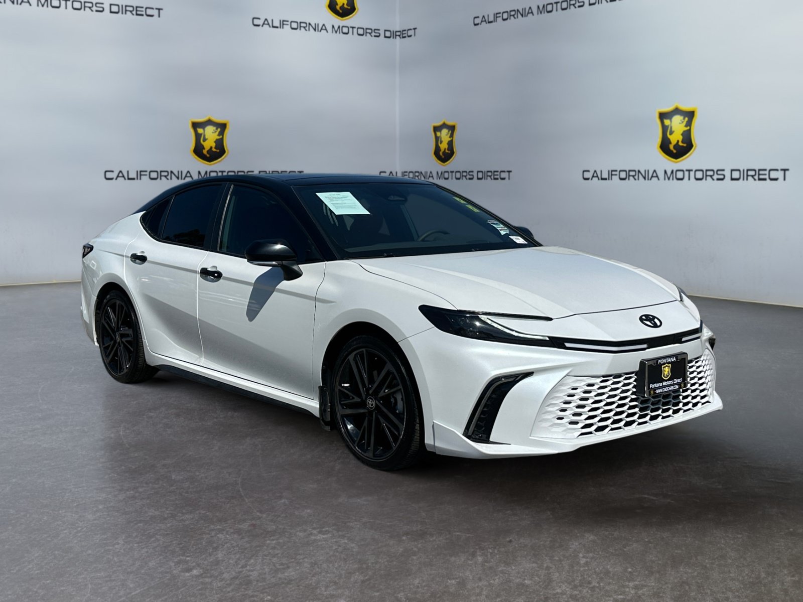 Used 2025 Toyota Camry XSE w/ Premium Package FWD image 7