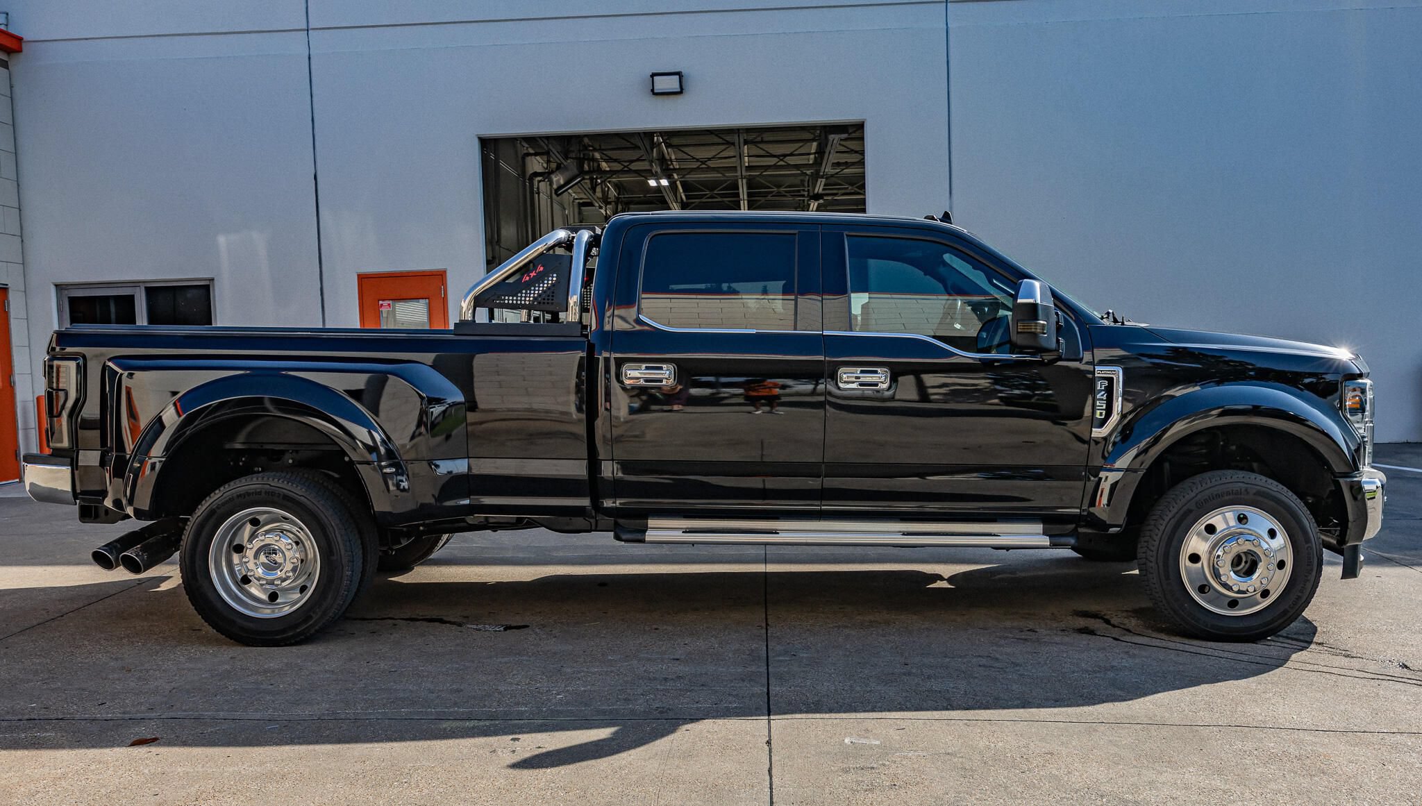 Used 2019 Ford F450 Platinum w/ Platinum Ultimate Package AWD/4WD image 10