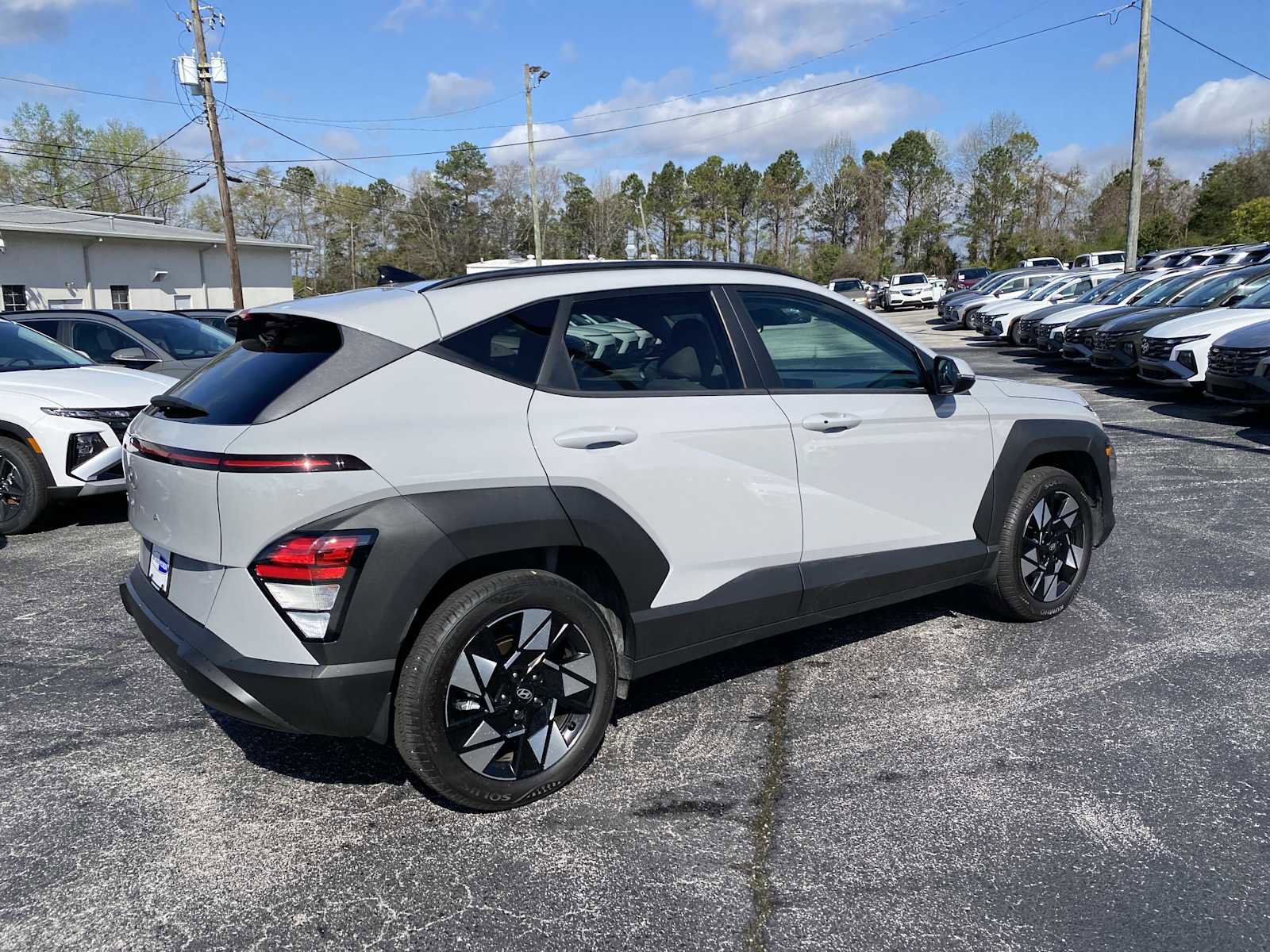 Certified 2025 Hyundai Kona SEL image 5