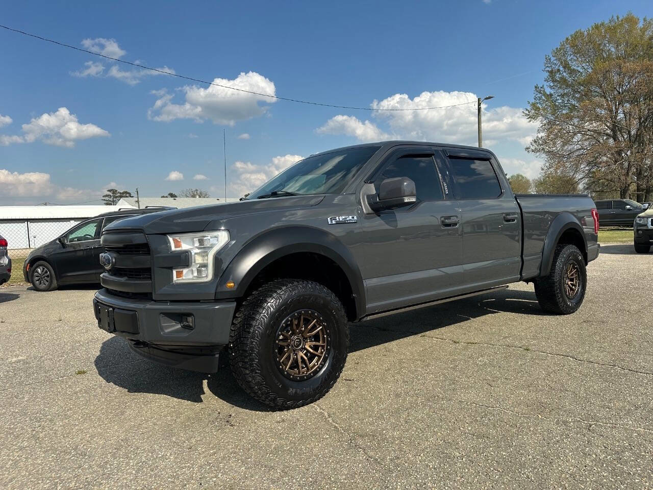 Used 2017 Ford F150 Lariat w/ Equipment Group 502A Luxury AWD/4WD image 25