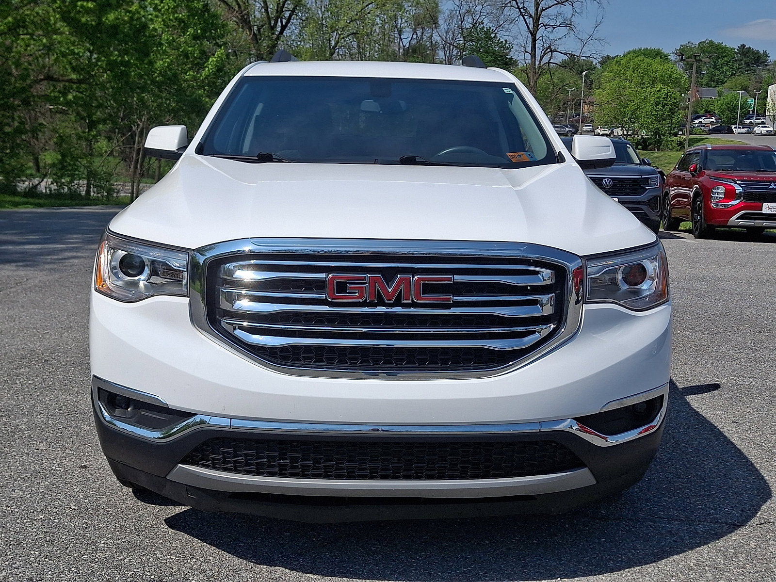 Used 2019 GMC Acadia SLE w/ Driver Alert Package I AWD/4WD image 2
