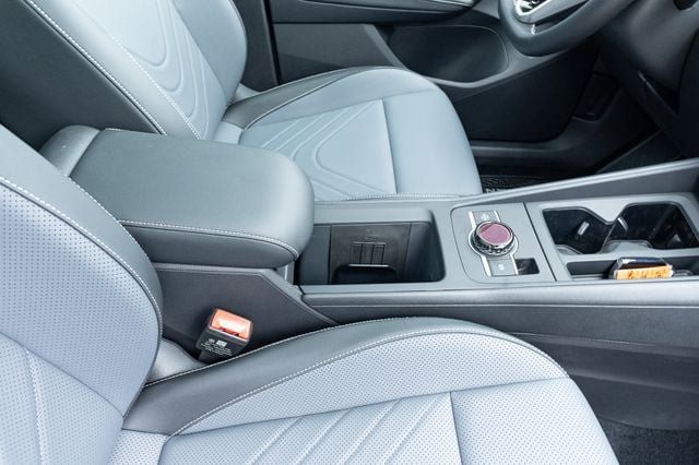 New 2026 Volkswagen Tiguan SE image 46
