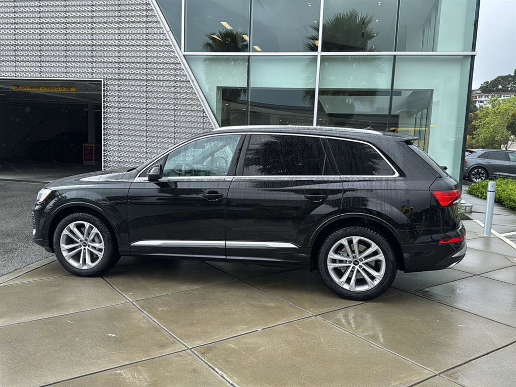 Used 2025 Audi Q7 3.0T Prestige w/ Prestige Package image 9