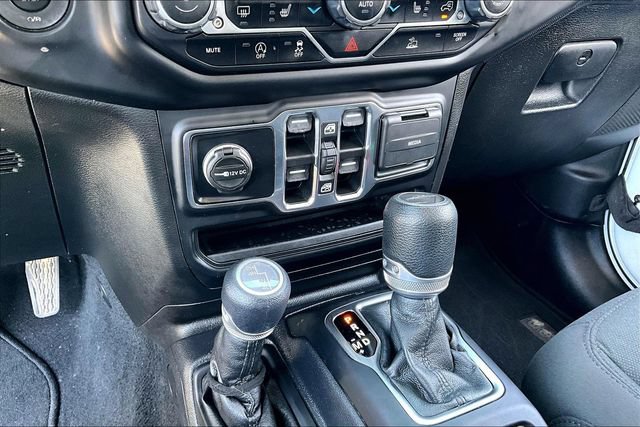 Used 2021 Jeep Gladiator Sport AWD/4WD image 24