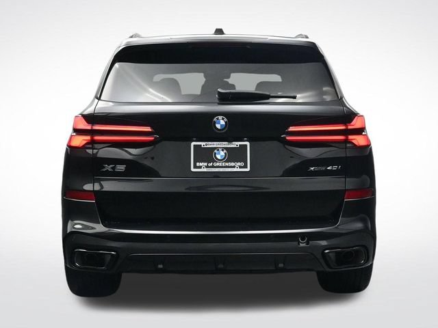 New 2026 BMW X5 xDrive40i w/ M Sport Package AWD/4WD image 6